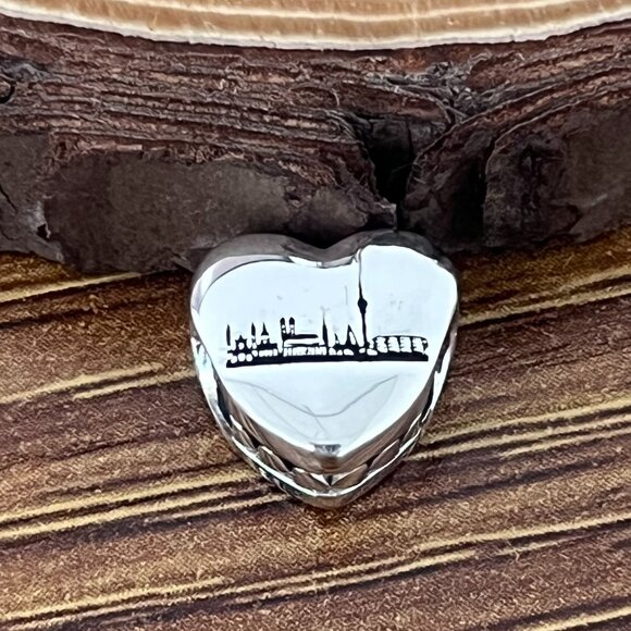 Pandora Munich, Germany Travel Heart Bead Charm - Picture 4 of 9